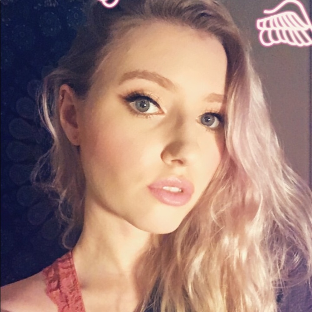 Meet your Posher, Hailey